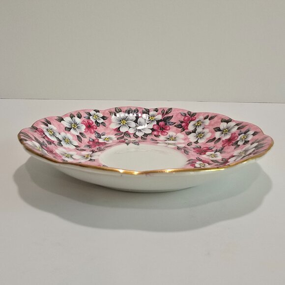 Royal Albert - Pink Surprise Floral Vintage Saucer, Garden Party Series - Picture 2 of 4